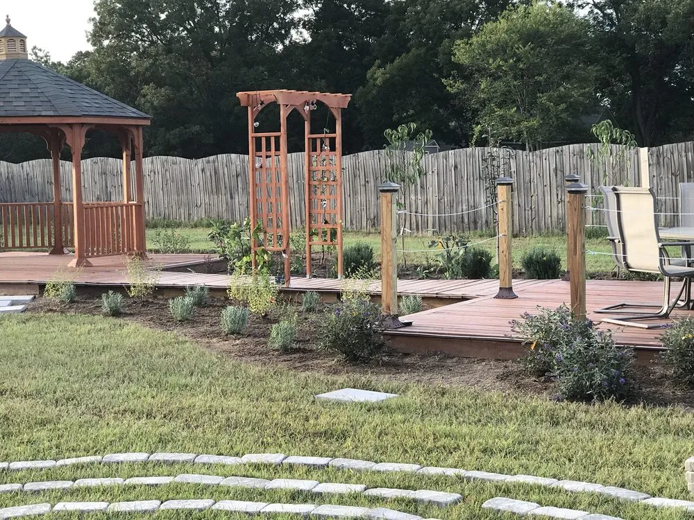 Local yard maintenance in Macon, GA by LawnWorks