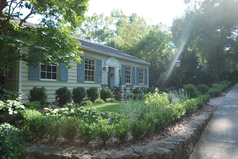 Professional yard maintenance for beautiful yards across Macon, GA - LawnWorks