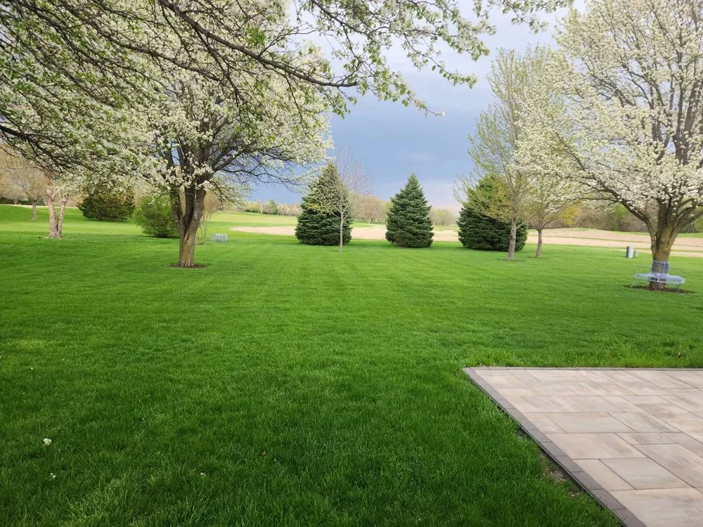 Affordable residential landscaping in Joliet, IL by Lawnworks of Joliet