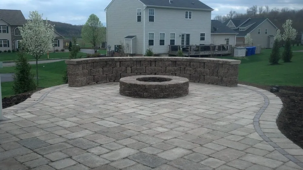 Top-rated yard cleanup service in Rochester, PA by Lawnworks