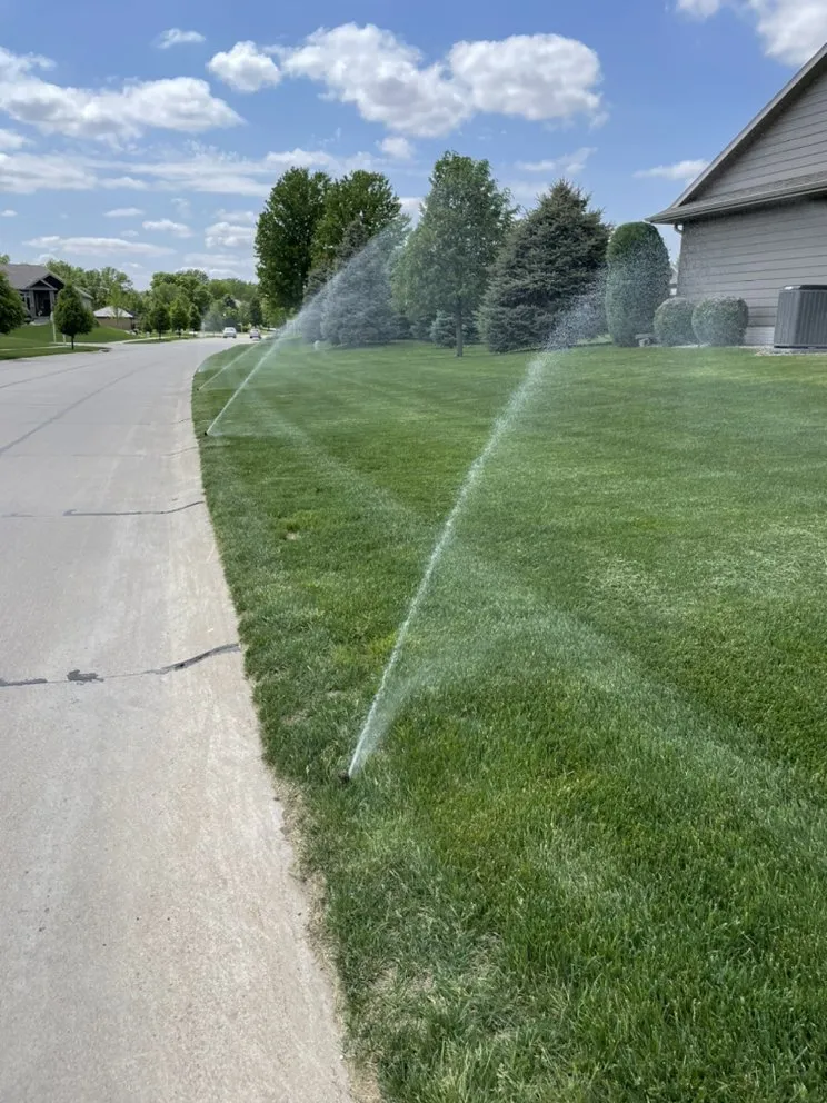 Reliable yard maintenance for beautiful yards across Sioux City, IA - LawnWorks