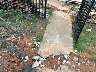 Top-rated yard maintenance in Atlanta, GA by Lawnworx