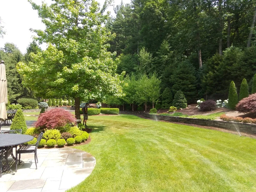 Expert landscaping services in New Britain, CT - Lawrence Landscape and Stone
