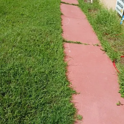 Lawrence Lawn Care Logo