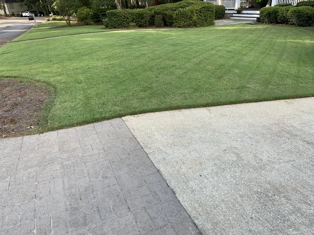 Top-rated lawn care service experts serving Augusta, GA - Lawsons Landscaping