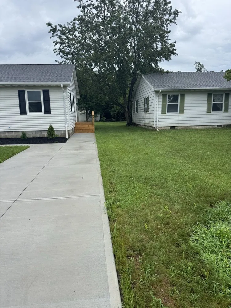 Trusted lawn mowing service in Dagsboro, DE - Lawson's Tree Service & Landscaping