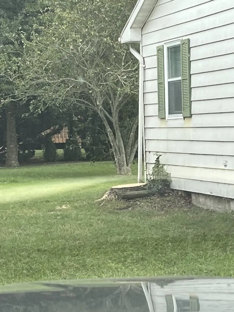 Local garden landscaping for homes across Dagsboro, DE - Lawson's Tree Service & Landscaping