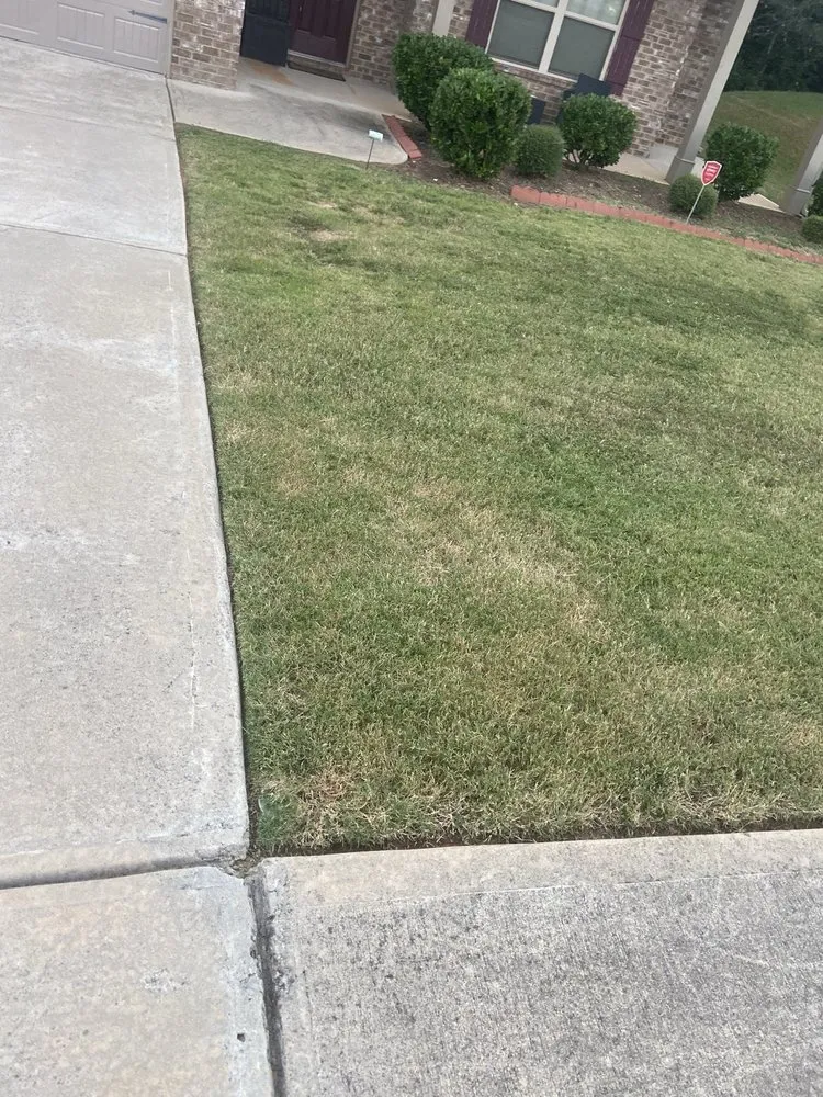 Expert lawn care service in Rex, GA - Layen’s Lawn Care