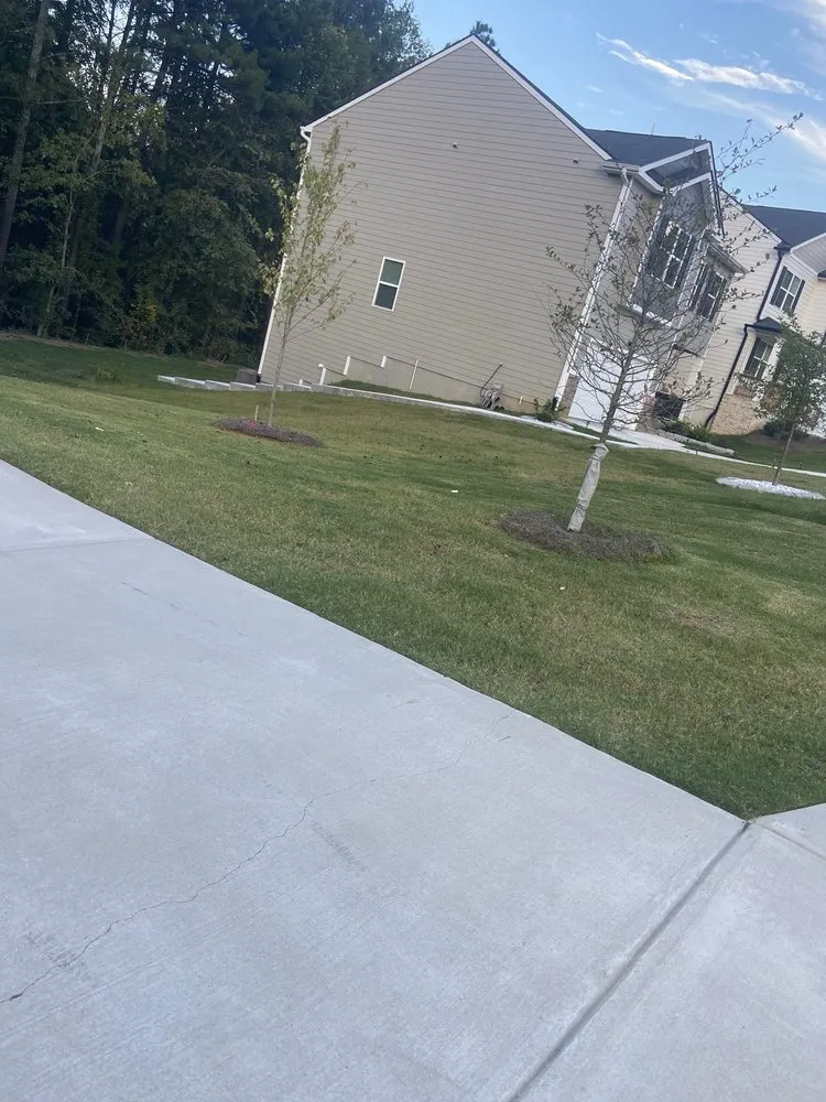 Expert residential landscaping in Rex, GA by Layen’s Lawn Care