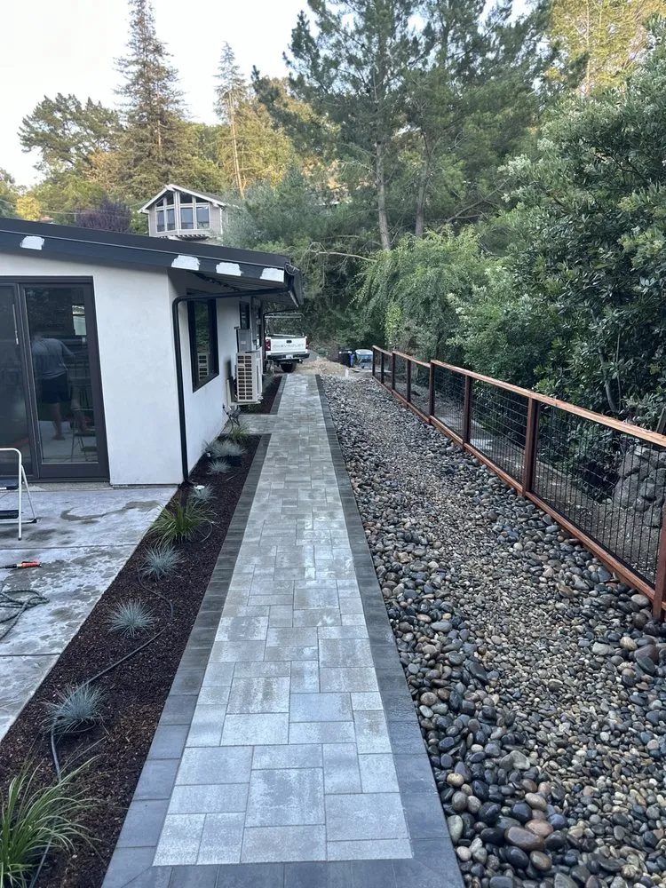 Professional landscape installation for residential properties in Lafayette, CA by Layturf Landscaping