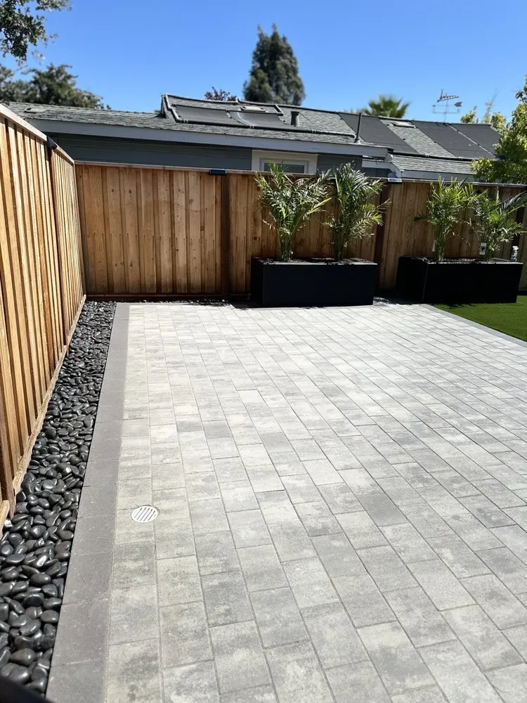 Custom garden landscaping in Lafayette, CA by Layturf Landscaping