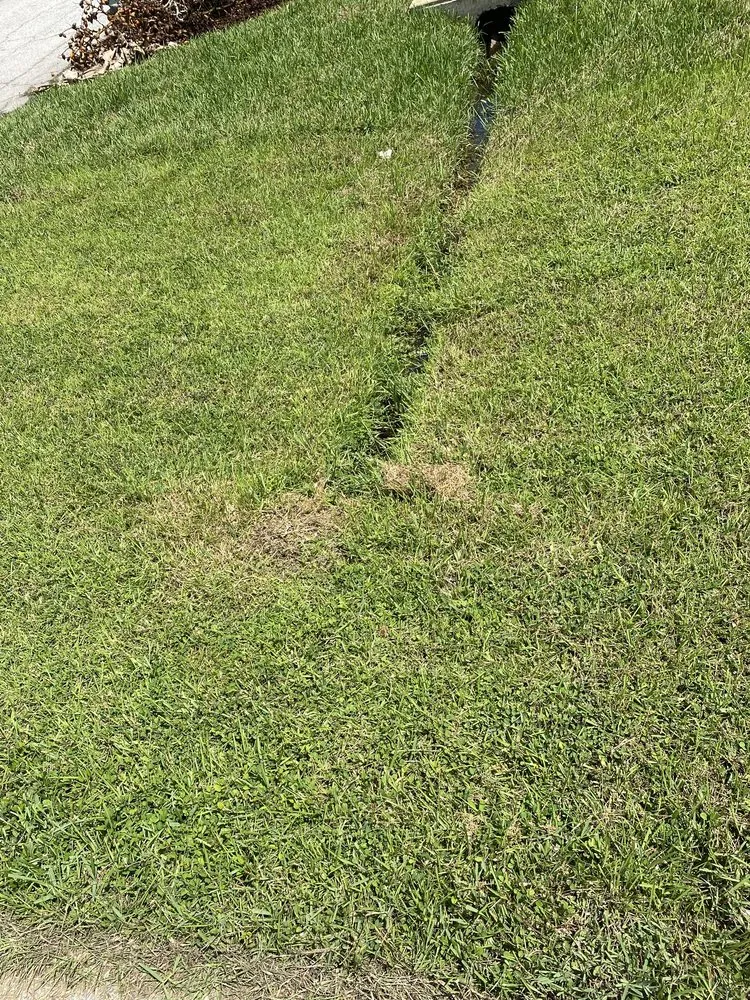 Local lawn care service for residential properties across Port Saint Lucie, FL - Laz & Jr Lawn Maintenance