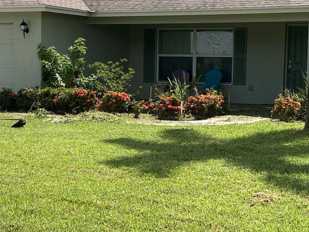 Top-rated garden landscaping in Port Saint Lucie, FL by Laz & Jr Lawn Maintenance