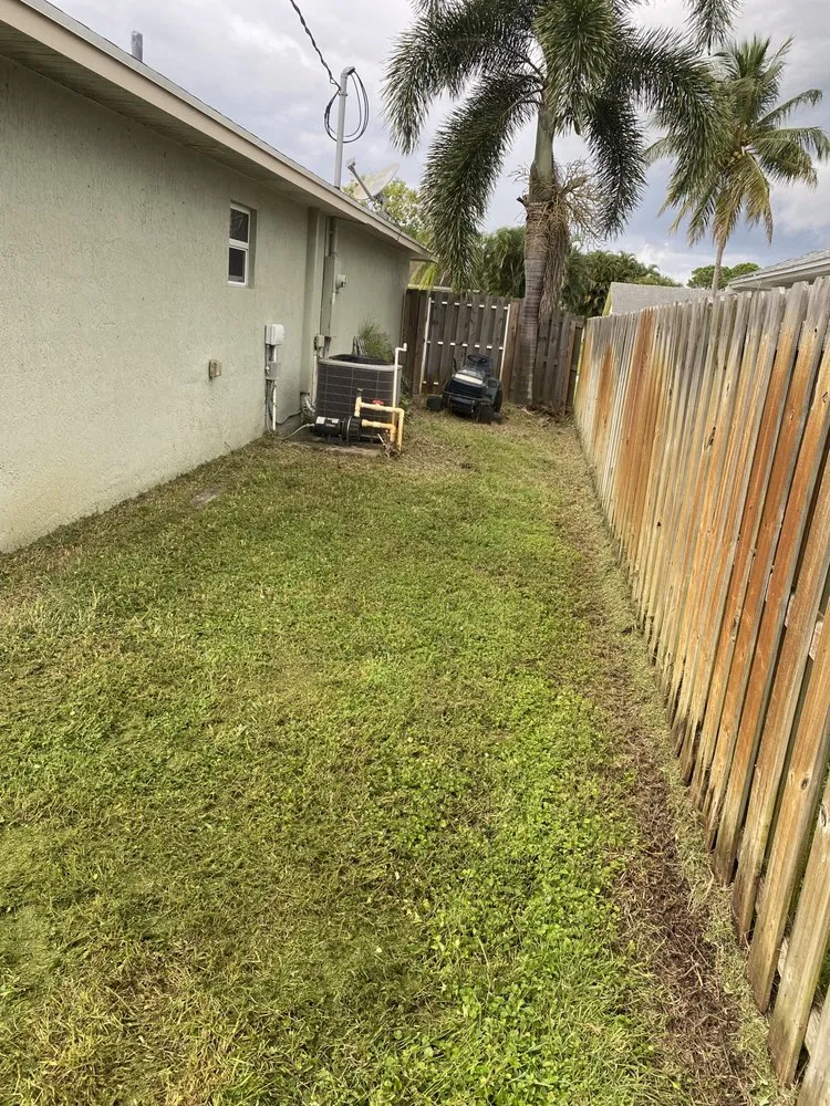 Top-rated garden landscaping in Port Saint Lucie, FL by Laz & Jr Lawn Maintenance