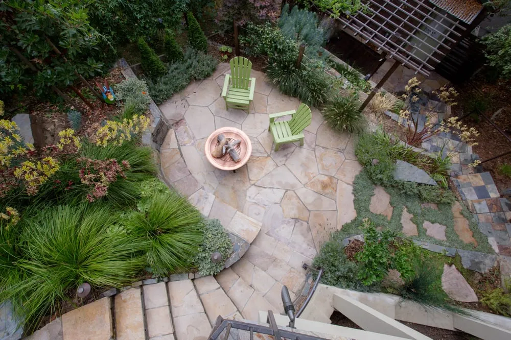 Professional lawn care service in Oakland, CA - Lazar Landscape Design And Construction