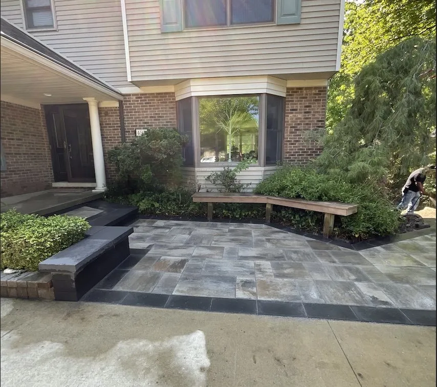 Top-rated landscaping services in Pontiac, MI by Lazaro's Construction