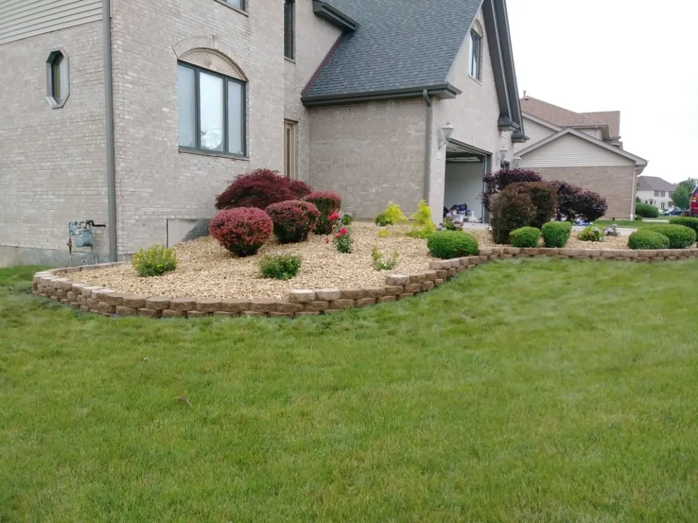 Affordable lawn care service in San Diego, CA - Lazaro's Landscapes