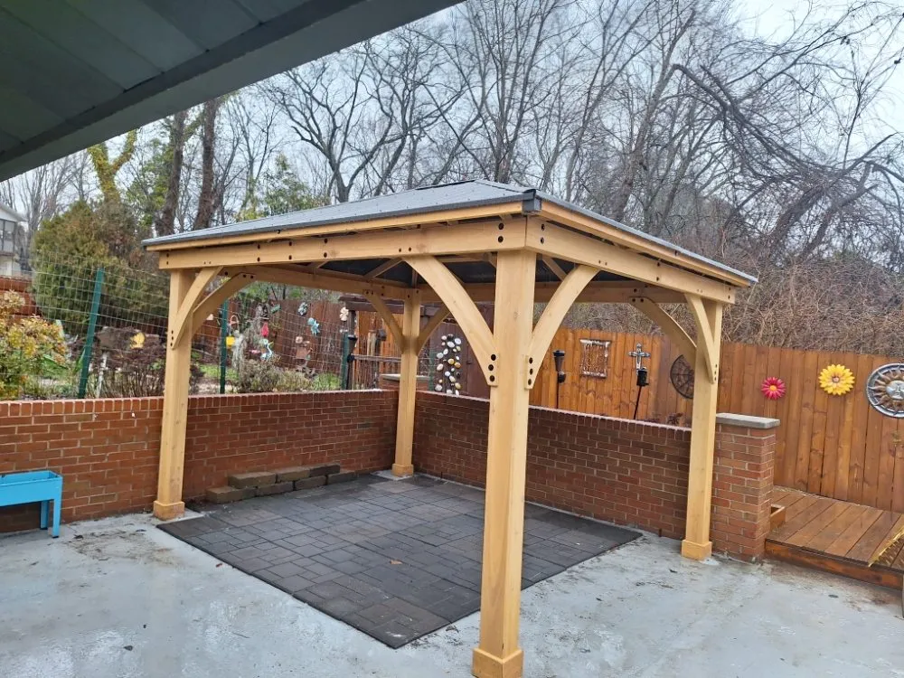 Top-rated yard cleanup service in San Diego, CA by Lazaro's Landscapes