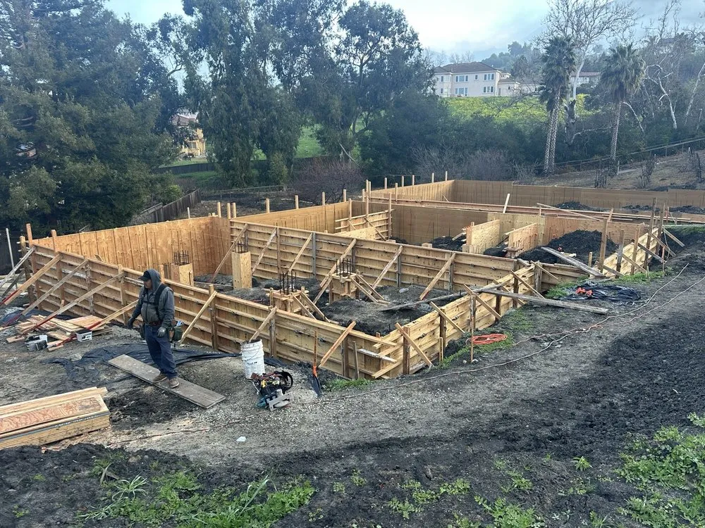 Expert garden landscaping experts serving Vallejo, CA - Lazaro's Lic Landscaping