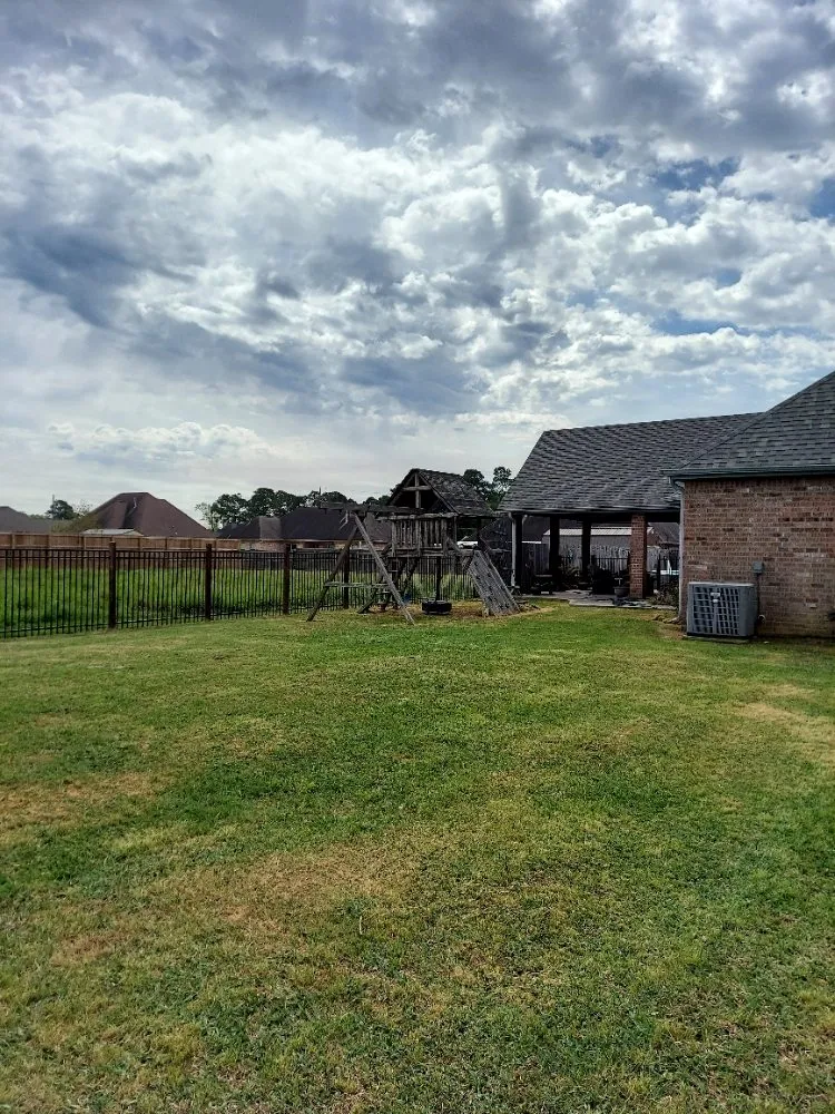 Affordable yard cleanup service in Bridge City, TX - Lazy Cutz