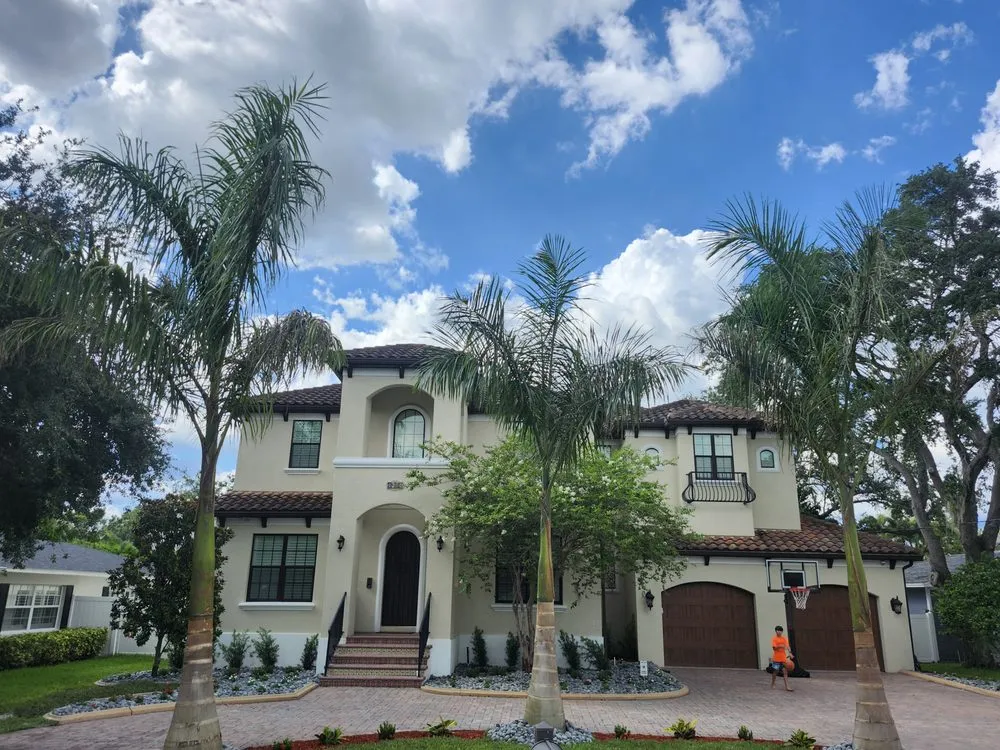 Trusted yard maintenance with custom design across Tampa, FL - Lazzara Outdoors