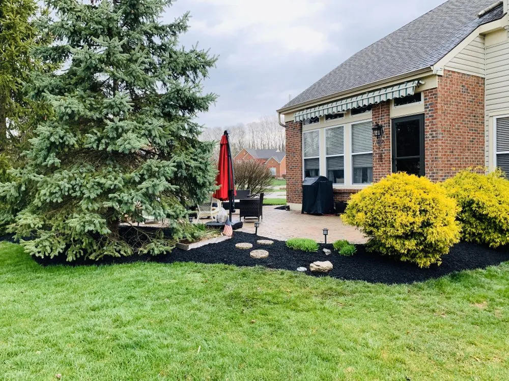 Custom outdoor landscaping in Xenia, OH - LB Lawn & Landscaping