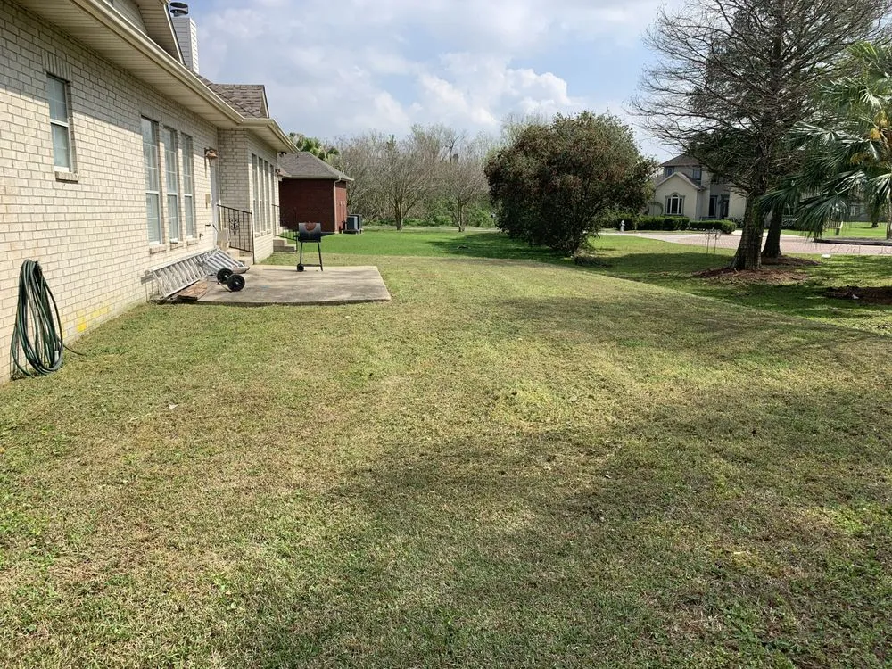 Custom lawn mowing service for residential properties in Hammond, LA by LB Lawn Care