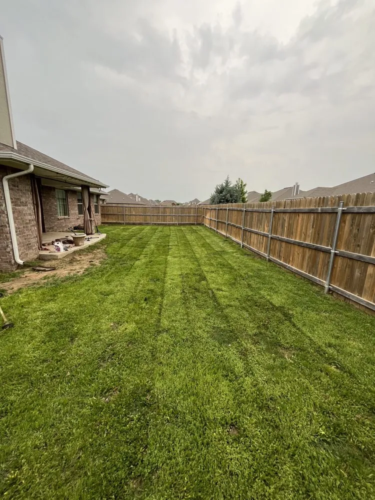 Reliable lawn mowing service with custom design in Norman, OK by LB Lawn Mowing Services