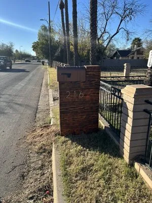 Lc Garden And More Logo