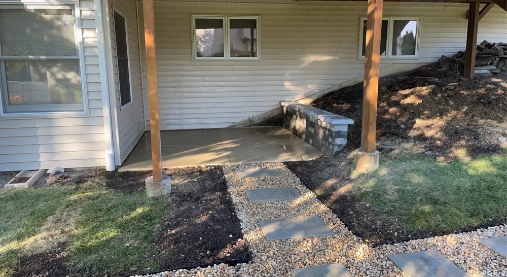 Reliable yard cleanup service in Palatine, IL - LCA Landscaping & Stonework