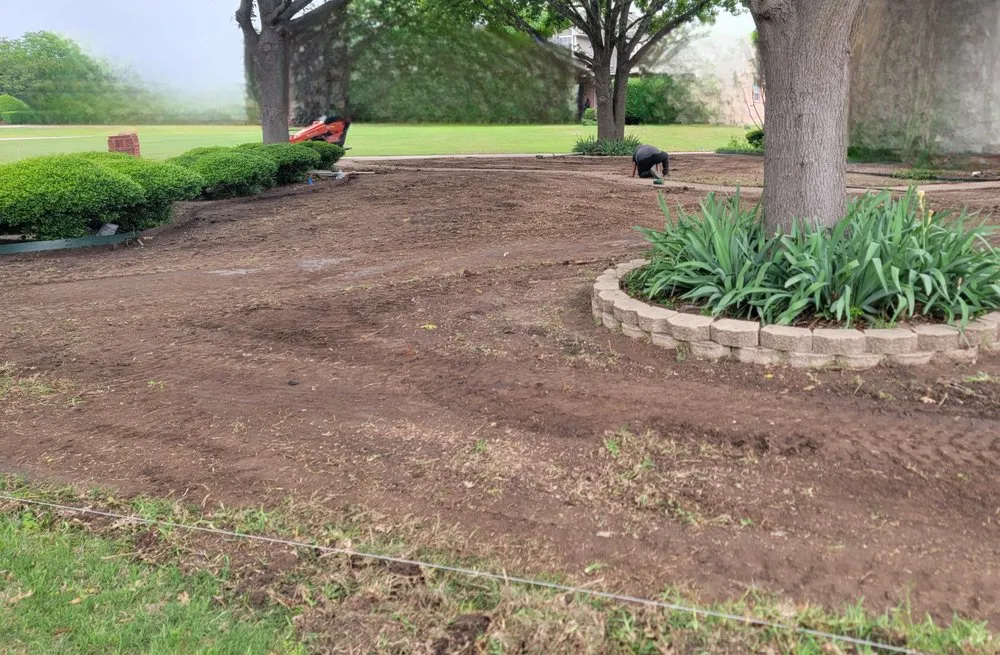 Custom yard maintenance experts serving Waxahachie, TX - Lcdi contracting