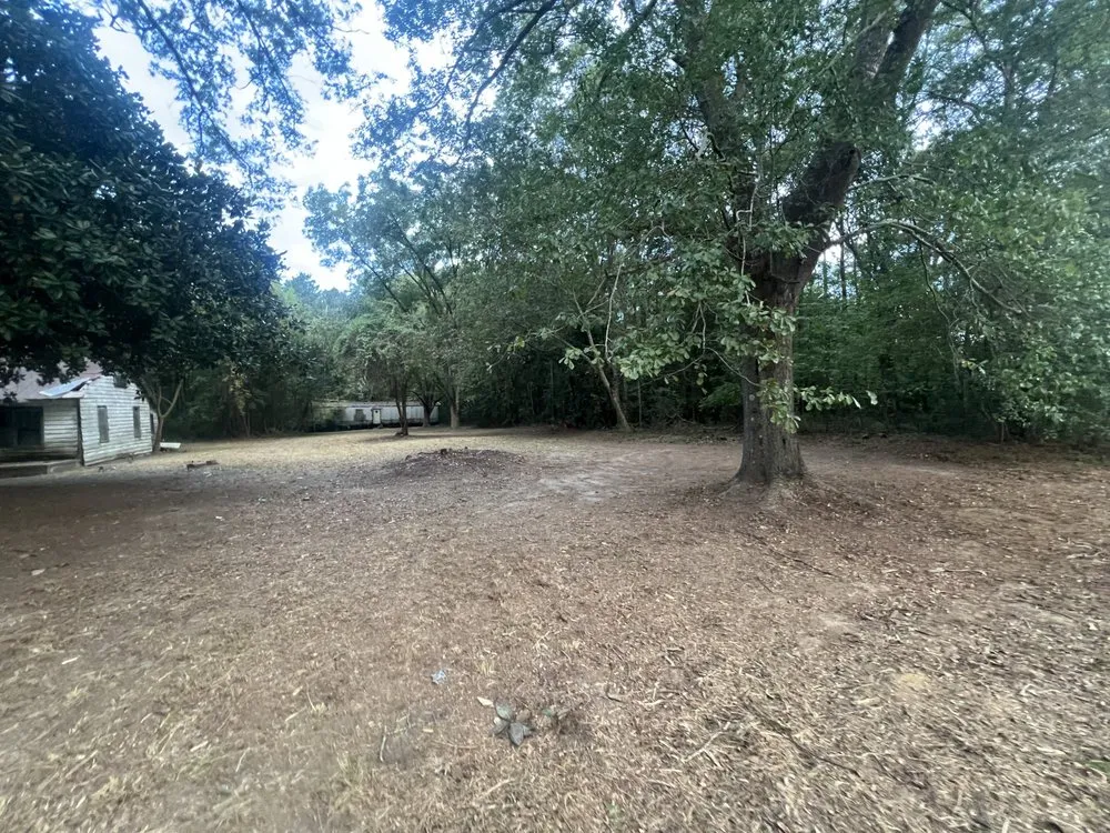 Expert garden landscaping in Eastover, SC by LC’s Lawn Care