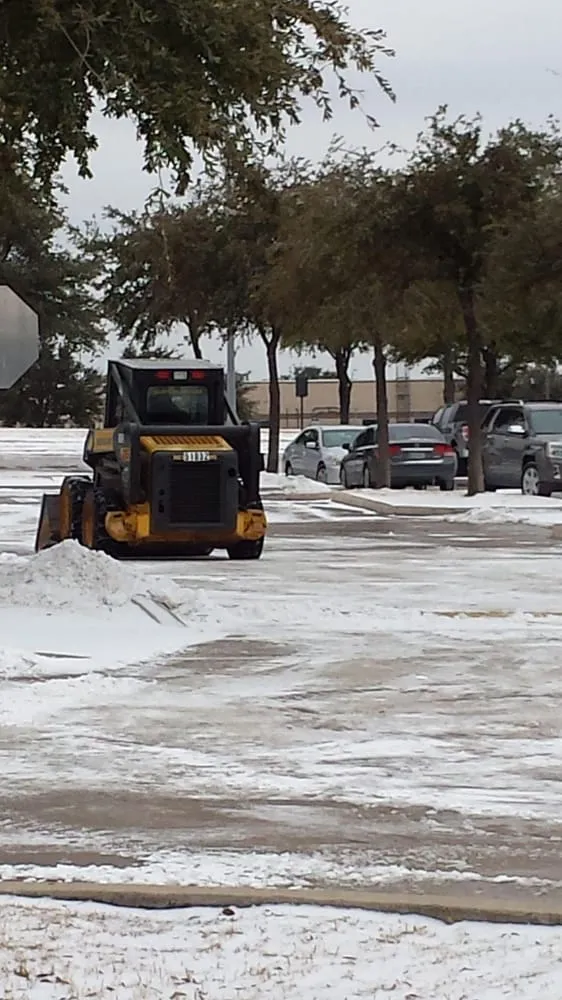 Affordable lawn care service in Alvarado, TX by LDE Landscapes