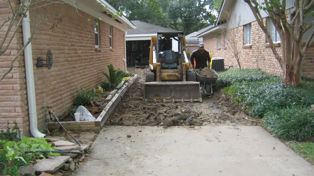 Affordable garden landscaping in League City, TX by LDI Services