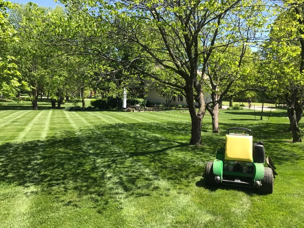 Affordable lawn care service in Overland Park, KS - LDK Lawn Services