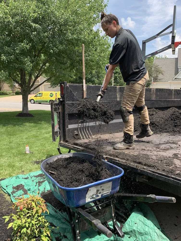 Custom garden landscaping experts serving Overland Park, KS - LDK Lawn Services