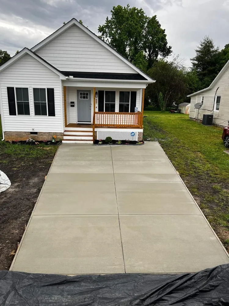 Affordable residential landscaping with custom design in Henrico, VA by LDL Services