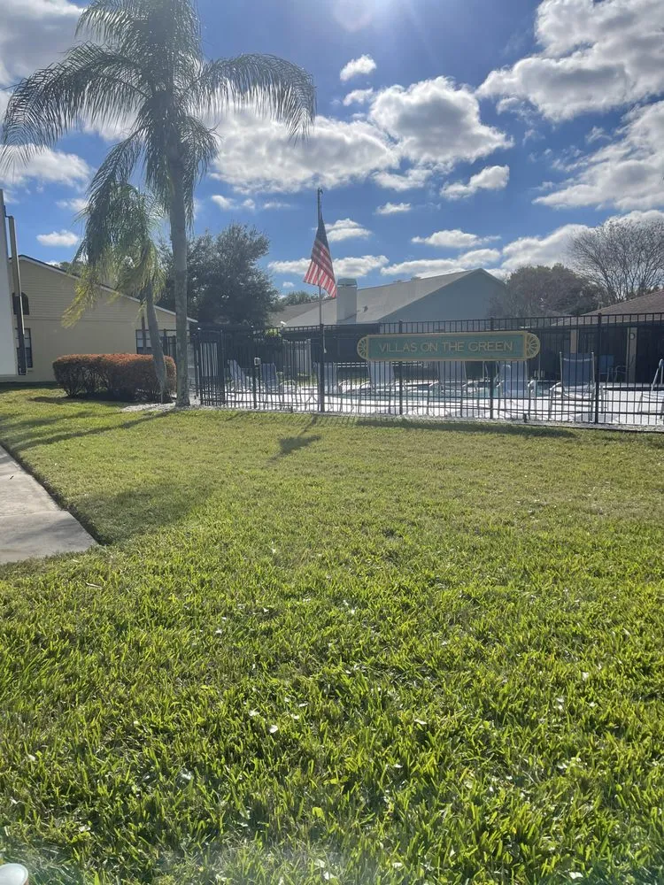 Expert yard maintenance near you in Sydney, FL by LDM Lawn Service, LLC