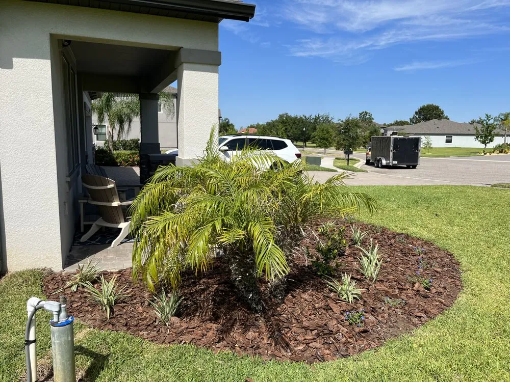 Custom garden landscaping experts serving Sydney, FL - LDM Lawn Service, LLC