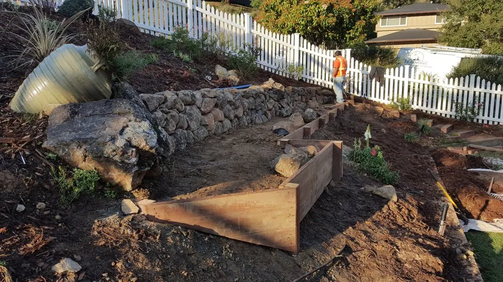 Expert garden landscaping in Novato, CA by Le Jardinier Landscape Construction