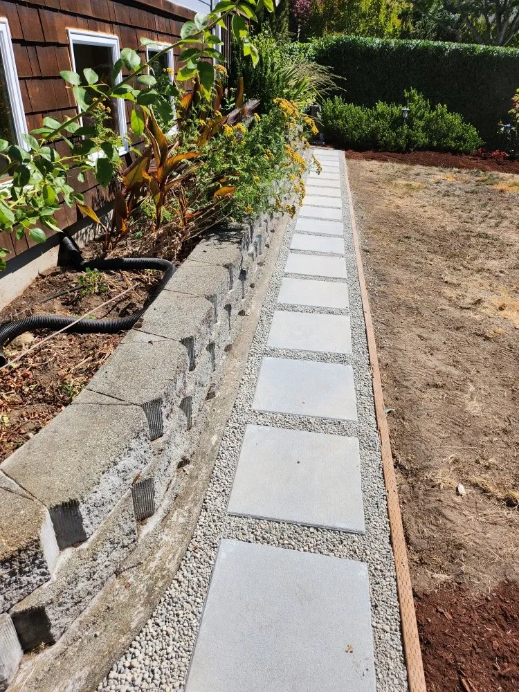 Top-rated yard maintenance experts serving Seattle, WA - Le Landscape & Yardwork