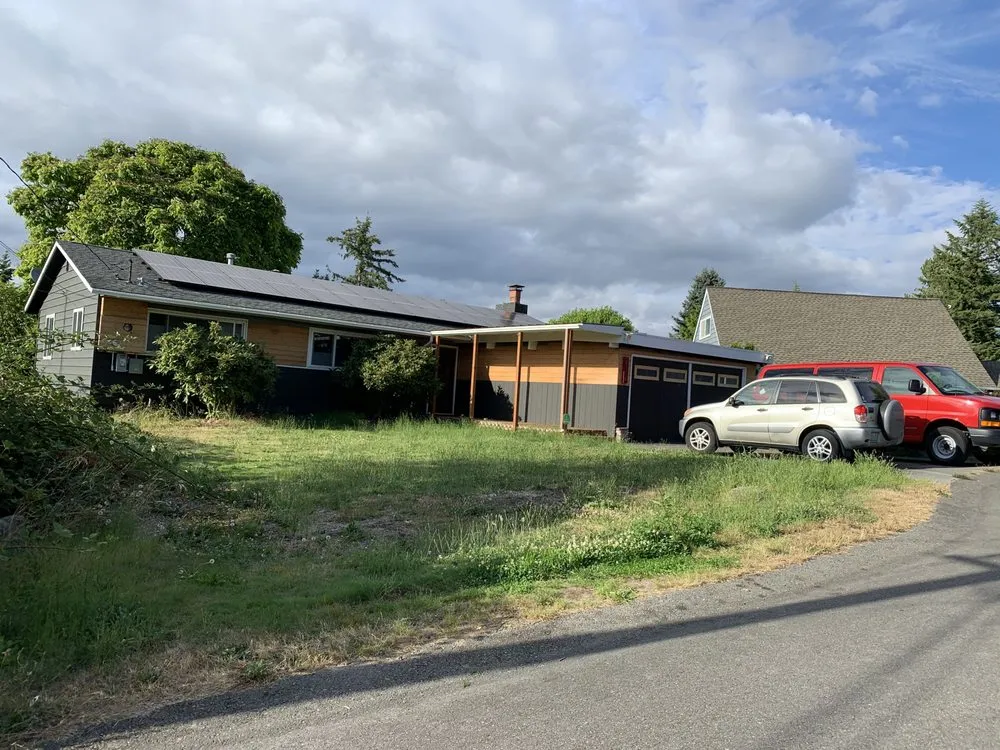 Expert landscaping services for beautiful yards in Seattle, WA by Le Landscape & Yardwork