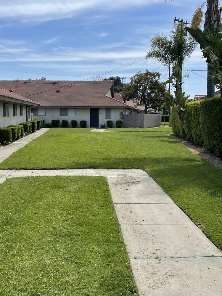 Reliable garden landscaping in Costa Mesa, CA - L&E Landscape Solutions