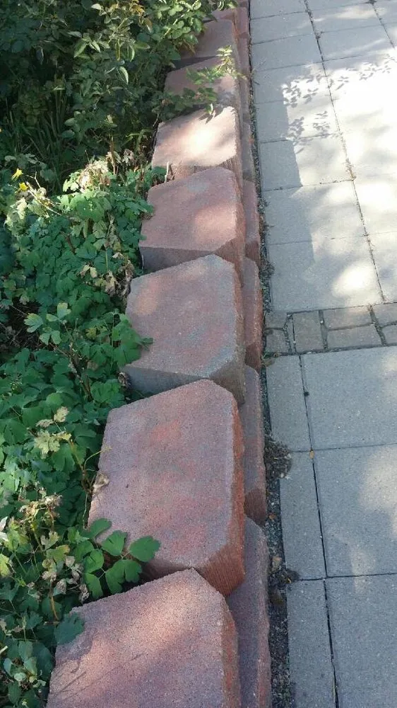 Custom outdoor landscaping for year-round maintenance in Littleton, CO by Le Landscaping & Lawn Service