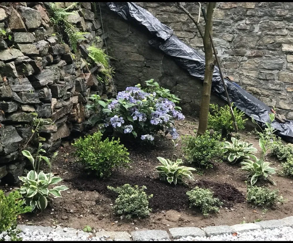 Affordable garden landscaping experts serving White Plains, NY - LE Landscaping Services