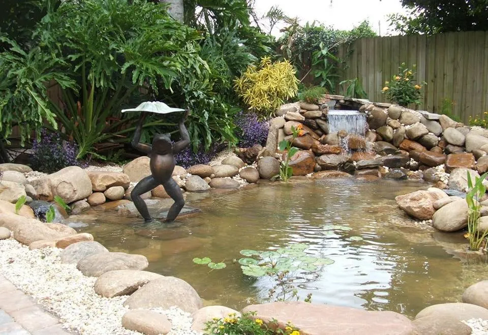 Affordable landscape design for year-round maintenance in San Diego, CA by Le Perv Landscape