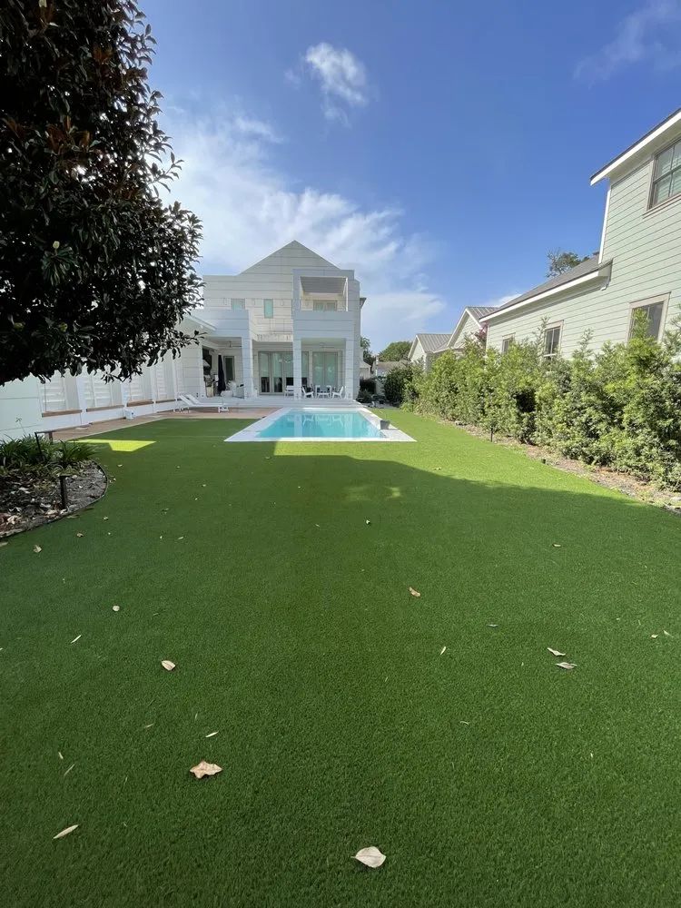 Expert outdoor landscaping for beautiful yards in Pensacola, FL by Le-Scape Landscape Design