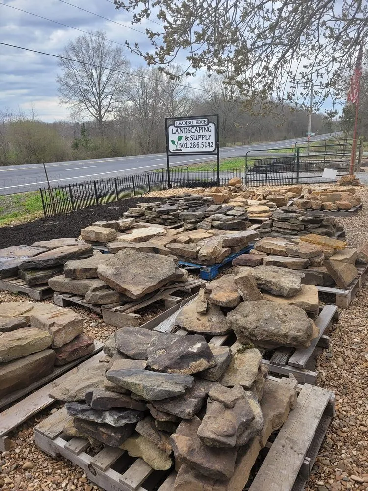 Custom yard maintenance for homes across El Paso, AR - Leading Edge Landscaping And Supply