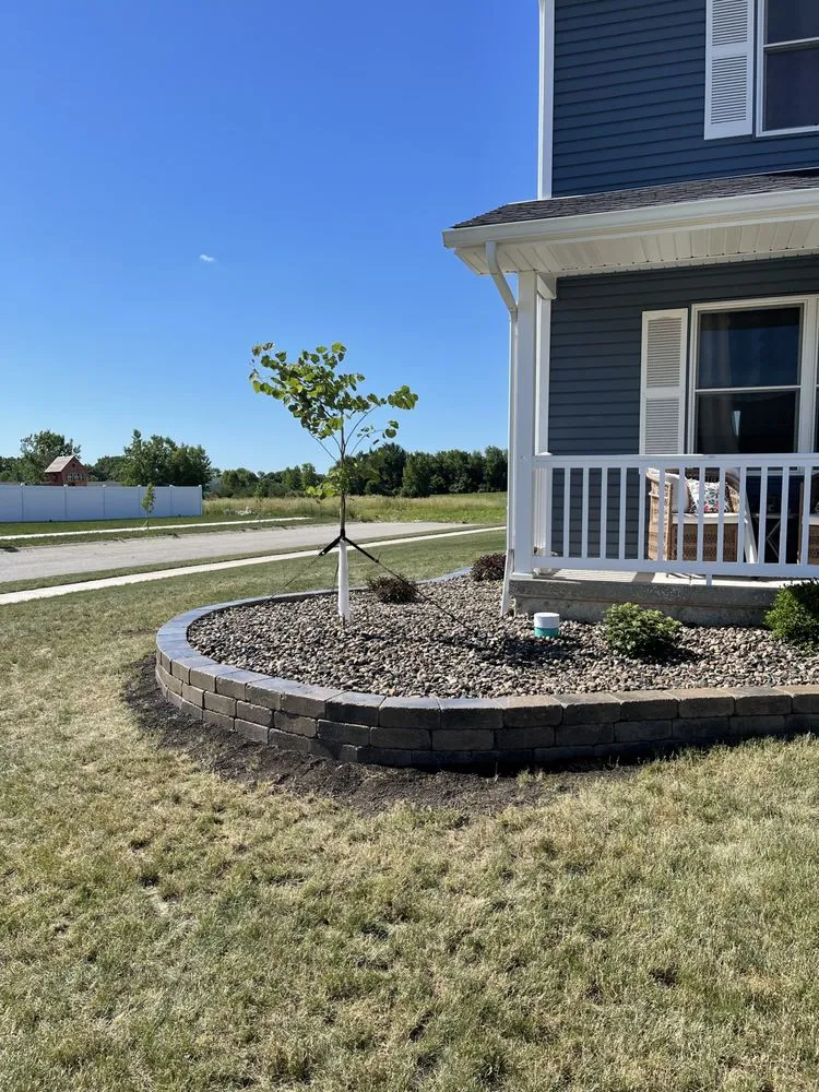 Professional garden landscaping in Cedar Lake, IN - Leading Edge Landscaping