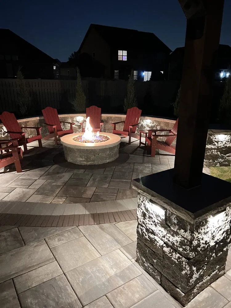 Top-rated garden landscaping in Cedar Lake, IN by Leading Edge Landscaping